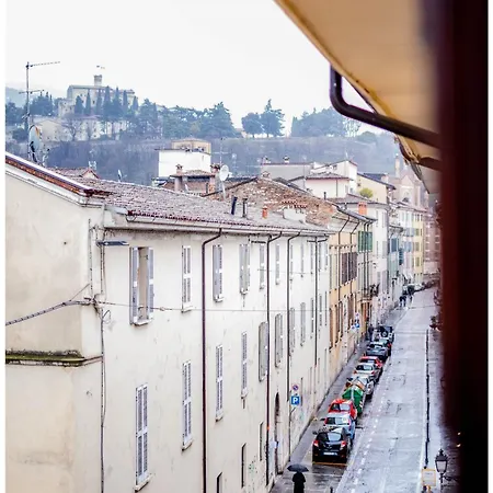 Brixia Cozy Attic In The Historic Center Apartmán *